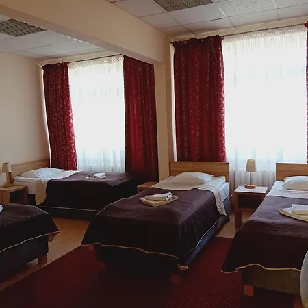 Scsk Zurawia 3*