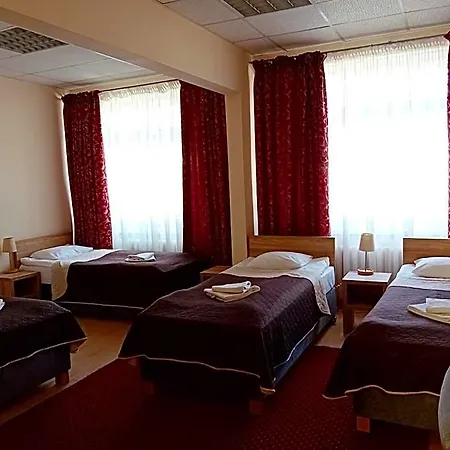 Scsk Zurawia Bed & Breakfast 3*