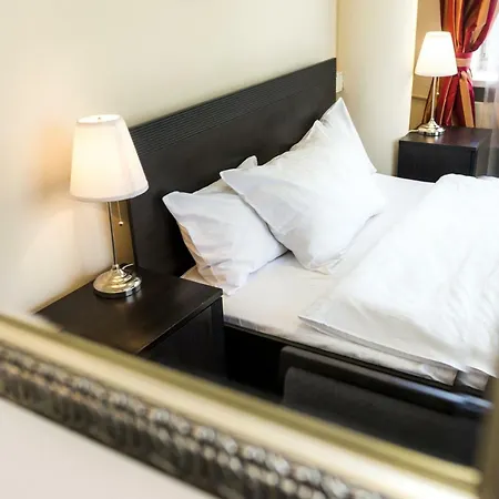 Scsk Zurawia Bed and breakfast 2*